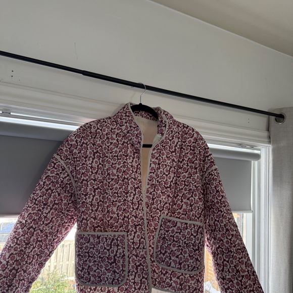 Floral Quilted Jacket - Picture 2 of 4